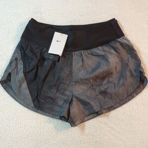 Nike Trail Running Black & Charcoal Patterned Women’s Athletic Shorts